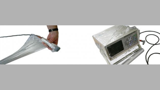 Proteger el ecógrafo con film de plástico de cocina