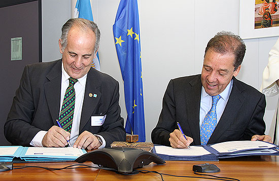 The European Commission and Argentina signed landm 1