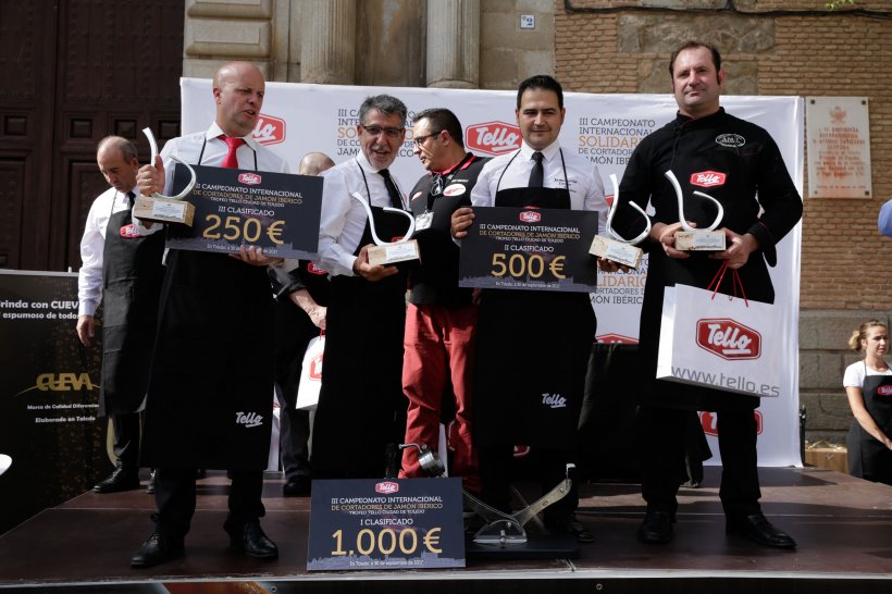 Ganadores del&nbsp;III Campeonato Internacional Solidario de Cortadores de Jam&oacute;n Ib&eacute;rico.
