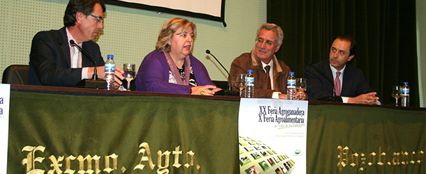 Aguilera defiende simplificar norma de ibérico y que sólo se refiera a ganadería extensiva