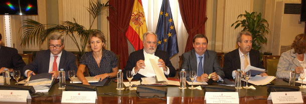 Miguel Arias Cañete presenta a las CCAA y al sector las líneas generales de modificación de la norma de calidad para el ibérico