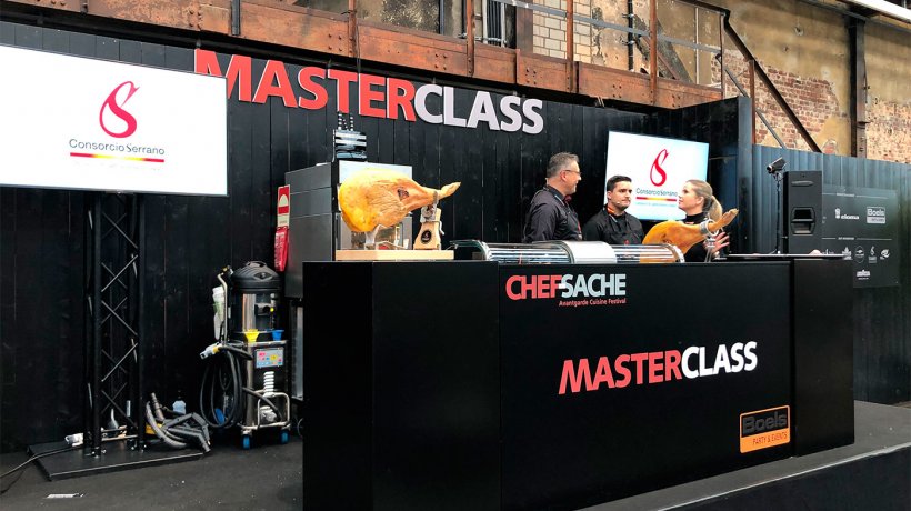 Masterclass junto al experto Reiner Reutzel y el cortador de jam&oacute;n Juan Antonio L&oacute;pez Belmonte.
