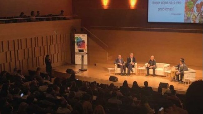 Más de 300 profesionales acudieron al IV Fórum Cárnico el 6 de noviembre en Girona.