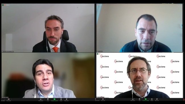 Arriba (de izda. a dcha.): Carlos Ballesteros, Director de ANESE, y Elías Gómez, Responsable Soluciones Sostenibles Empresas BBVA. Abajo (de izda. a dcha.): Jaume Macía, Product Manager del Producto Solar Fotovoltaica para España y Portugal ENDESA X, y Marcos Fusté, Gerente Comercial sector Industrial de ACCIONA.