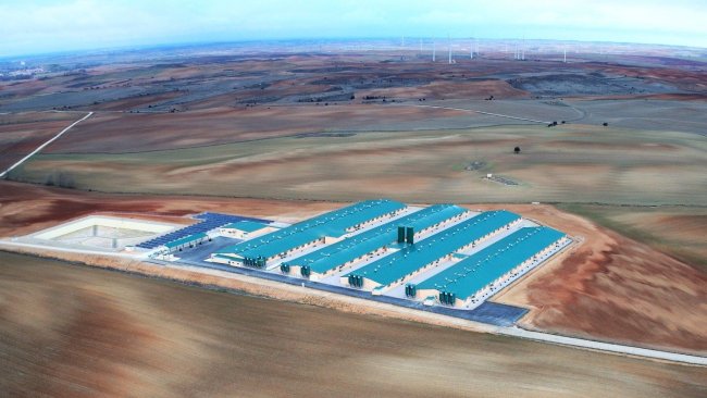 PIC y COPISO inauguran una Granja Elite de última generación en España