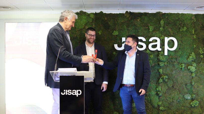 Romay participa en la entrega de Premios Jisap