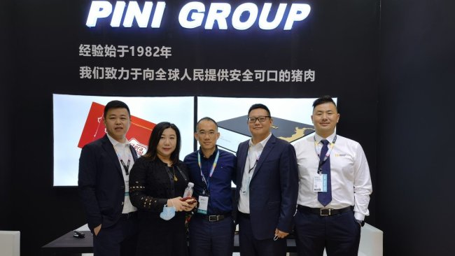 Equipo comercial de la empresa con sede en el país asiático
