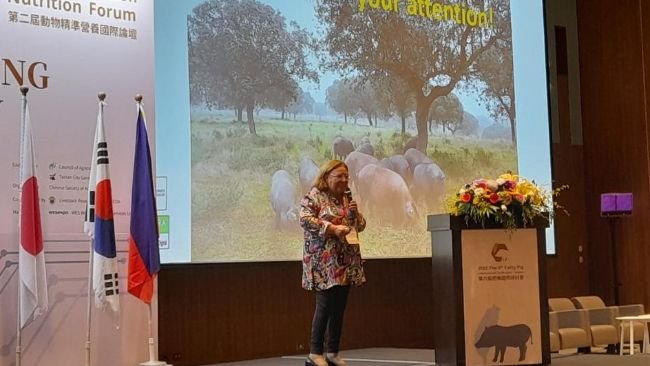 Mercedes Izquierdo Cebrián en la 6ª Conferencia Internacional del Cerdo Graso