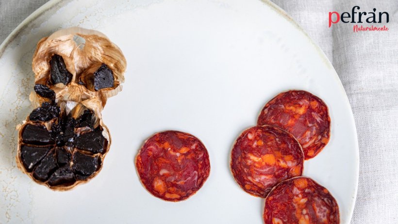 Chorizo Ib&eacute;rico con Ajo Negro Pefr&aacute;n Innova
