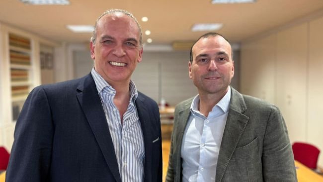 De dcha a izq, Raúl García, CEO de Montesano Extremadura, es el nuevo presidente de Iberaice y Carlos Díaz, CEO de Chacinerías Díaz, el vicepresidente.