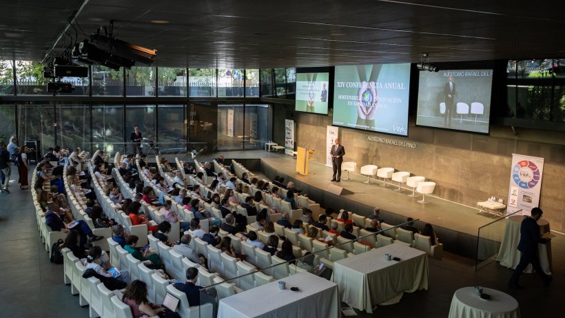 Conferencia Anual de la Fundación Vet+i en el Auditorio Rafael del Pino de Madrid