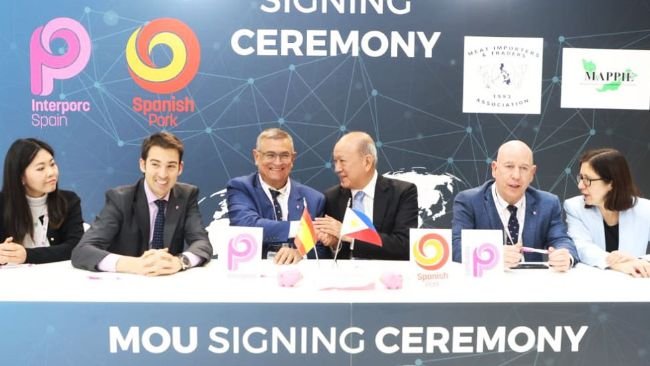 Firma acuerdo MOU con Filipinas