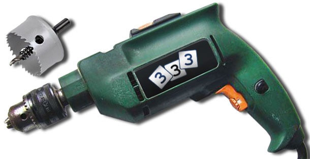 Perceuse avec scie cloche
