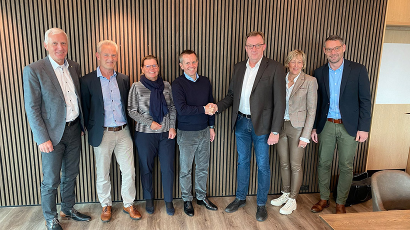 Left to right: Franz-Josef Sextro, Allan Tr&oslash;jborg , Judith Domino, Asger Domino, Klemens Westerkamp, Jutta Sextro , Volker Sch&ouml;nig.
