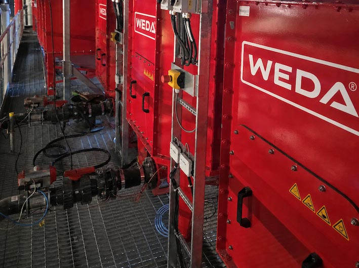Le nouveau QEW primé de WEDA rend désormais inutile l’accès à l’intérieur de la cuve et permet de remplacer le palier en quelques minutes, directement depuis l’extérieur, au niveau du sol de l’étable.