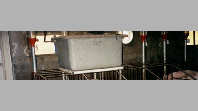 Una alternativa es poner un depósito, a modo de cisterna, encima de cada línea de gestación