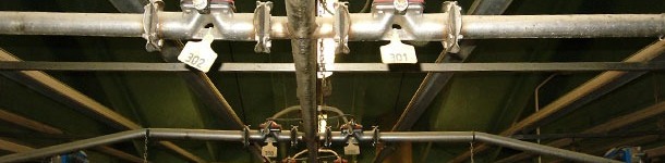 Numeración de válvulas de alimentación líquida con crotales de cerdas