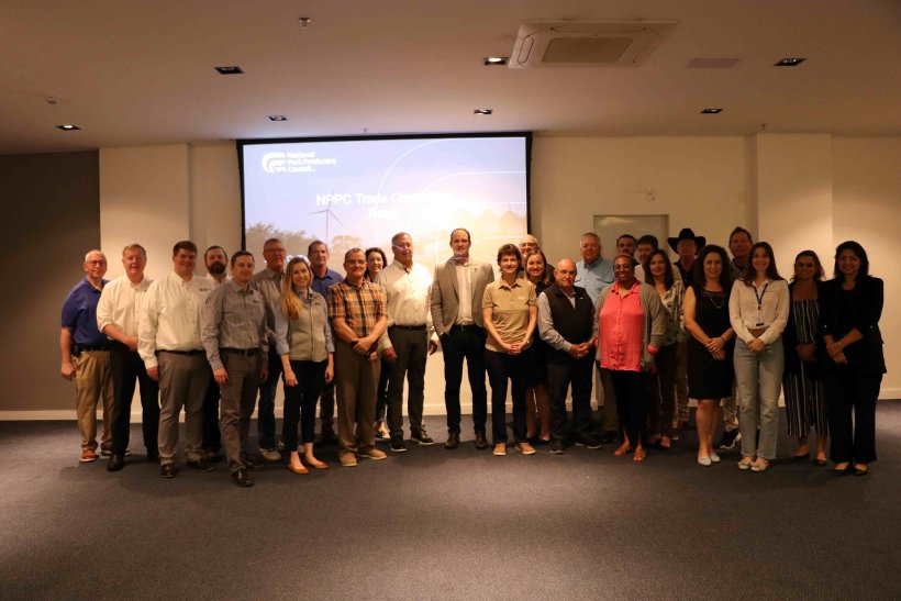 Comitiva com mais de 20 produtores norte-americanos de carne su&iacute;na, da National Pork Producers Council (Foto: MB Comunica&ccedil;&atilde;o). 

 