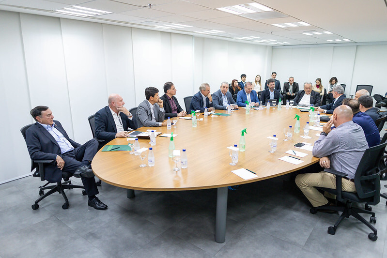 Reuni&atilde;o com a presen&ccedil;a do presidente da CNA, Jo&atilde;o Martins, e diretores.
