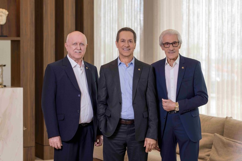 Vice-Presidente de agroneg&oacute;cios Marcos Antonio Zordan. Presidente Neivor Canton e Secret&aacute;rio Romeo Bet.