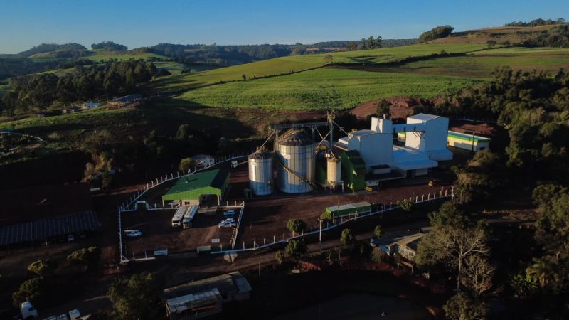Com nova linha de peletização, Primato reinaugura unidade de alimentos