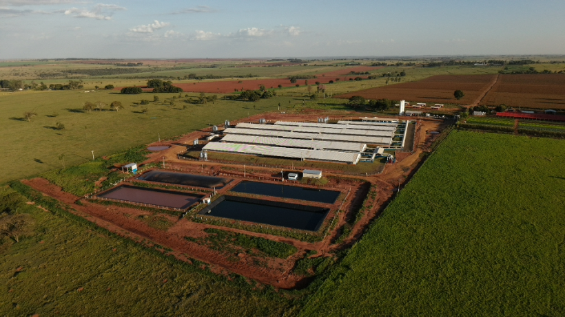 Vista aérea da Granja Maranata na região de Dourados, MS.