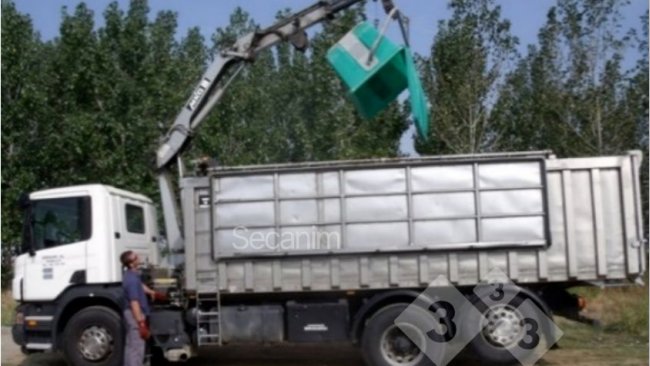 Bild 4: Externer Lastwagen für die Abholung von Tierkadavern in einem Betrieb. Mit freundlicher Genehmigung von Secanim (Spanien).