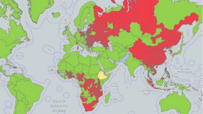 Weltweite kumulative Verbreitung der Afrikanischen Schweinepest seit 2005. Infizierte Gebiete (mindestens eine Meldung) sind rot gekennzeichnet, verdächtige Gebiete gelb und krankheitsfreie Gebiete grün. Quelle: WOAH