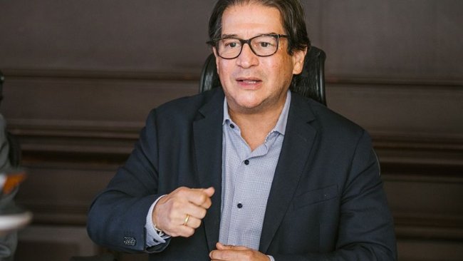 Ministro Agricultura Rodolfo Zea
