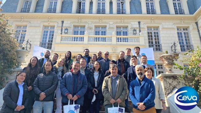 Asistentes al lanzamiento de la vacuna en el Castillo las Majadas
