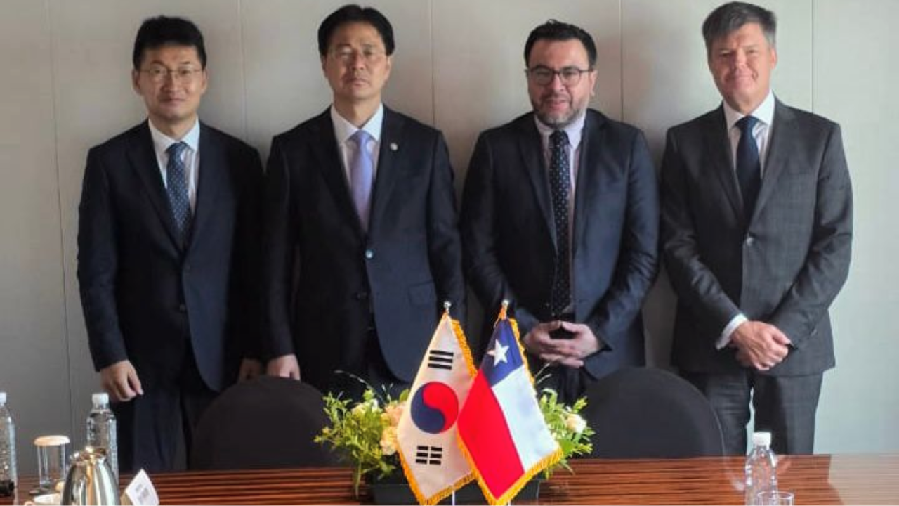 https://www.3tres3.com/3tres3_common/art/latam/18383/chile-corea_310805.png