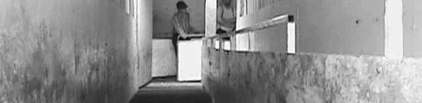 Rampa hidráulica con paso de hombre, vista desde el camión.