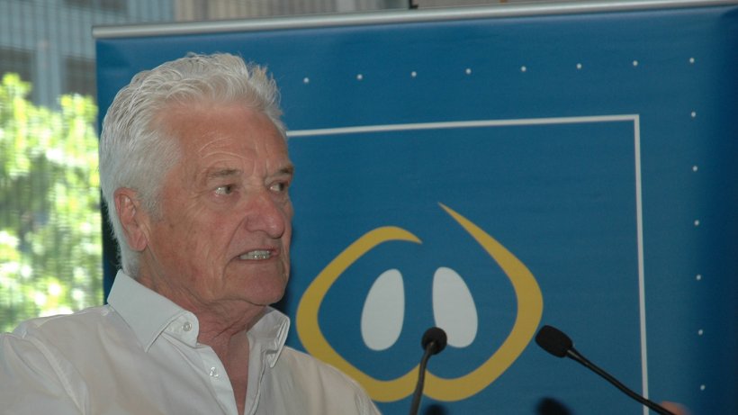 Dr Roger Campbell
