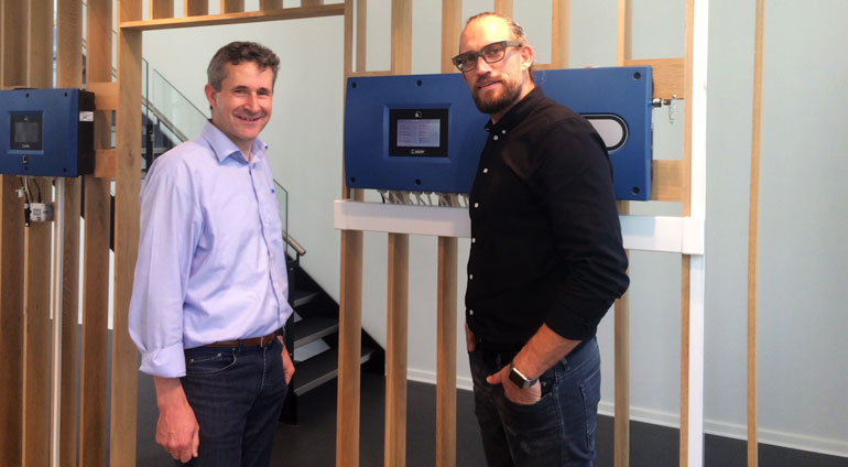 Carsten Rasmussen, Area Sales Manager at SKOV A/S and David Nielsen, Pig Production Director at RBPI Group.