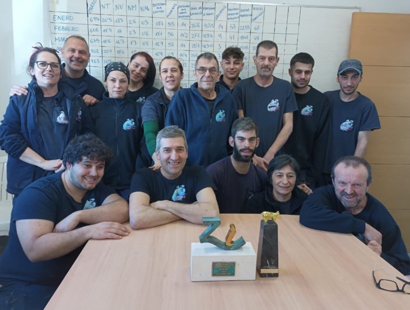 The team at the Pedregales farm is a fundamental part of the project's success.
