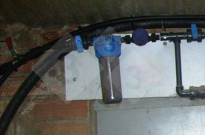 Figure 4.&nbsp;The filter is an essential element for maintaining the pipes system clean.
