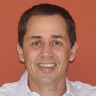 Luciano  Hauschild 