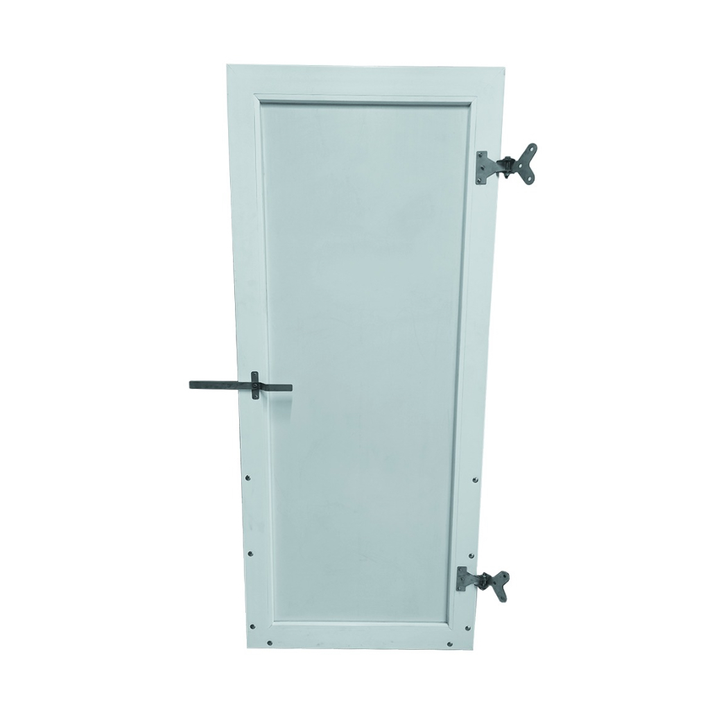 PUERTAS PVC con herrajes en acero inoxidable 