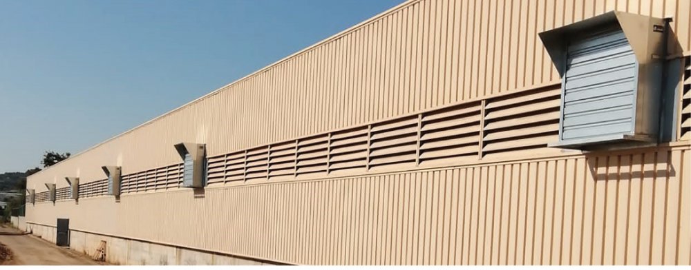 HJB wall fan installed in a farm