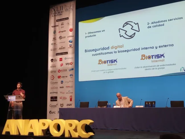 📅 Un año más hemos venido a apoyar a ANAPORC (ASOCIACION DE PORCI...