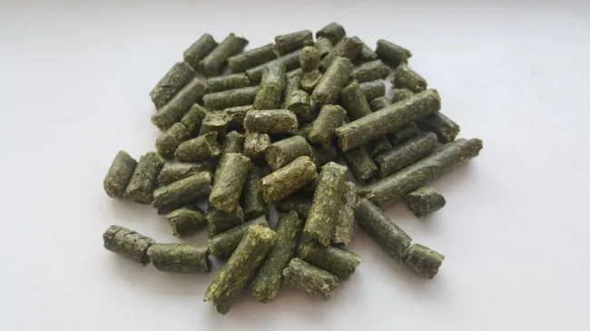 Lurcene and alfalfa hay pellets for animal feed available in stock 