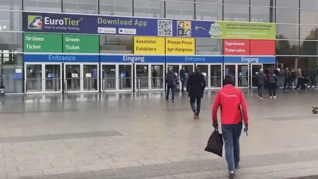 Zespół 333 na  EuroTier 2024 w Hanowerze