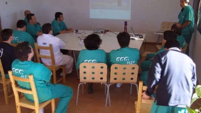 La reunión de los lunes; “Hay más en ella de lo que se ve a simple vista”.