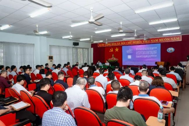 TỌA ĐÀM “VACCINE DỊCH TẢ HEO CHÂU PHI: TIỀM NĂNG VÀ TH�...