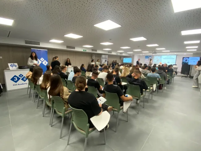 1a feria del empleo, en el marco de SEPOR 2025. Punto de encuentro de ...