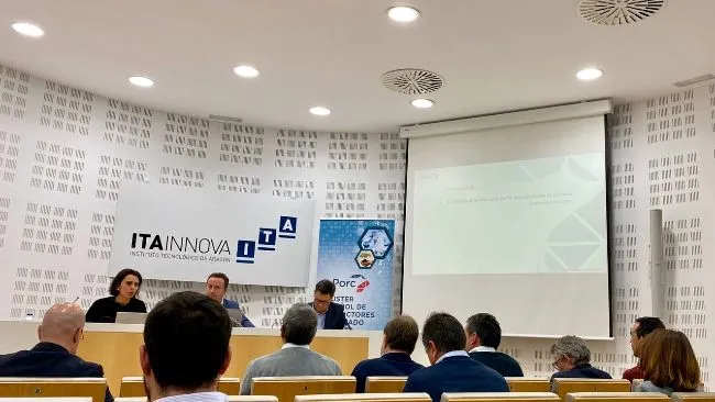 IGE ACUDE A LA ASAMBLEA DE i+porc DEL CLUSTER NACIONAL DE PRODUCTORES DE PORCINO
