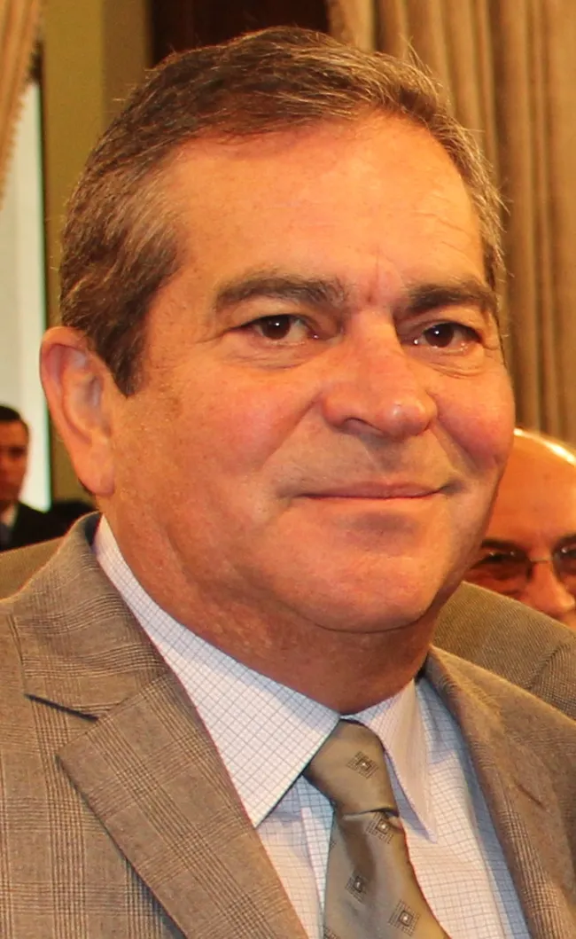 Javier Valenzuela 